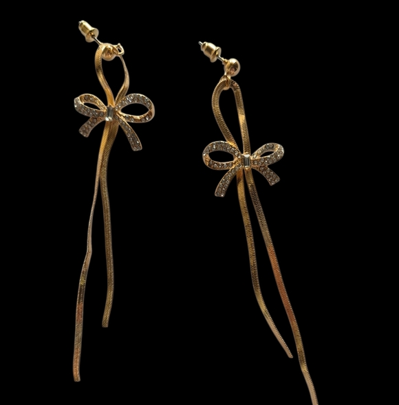 Long Ribbon Bow Pierced Earrings. - Picture 9 of 9